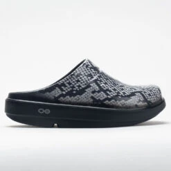 OOFOS OOcloog Limited Women's Black/Snakeskin