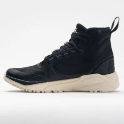 Famous Sneaker Store -Famous Sneaker Store 631294 1